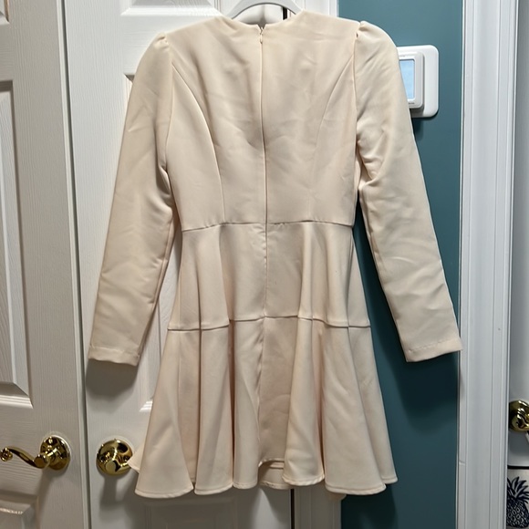 Gal Meets Glam Celeste Dress Ivory Size 0 - Picture 6 of 6